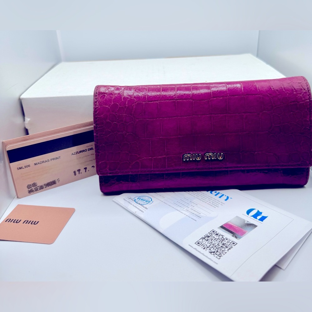 Gorgeous Purple Miu Miu long wallet with authenticity and original cards